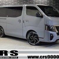 4220 キャラバン GRANDプレミアム GX 2WD 2,000cc (ガソリン車) 5人乗車のサムネイル