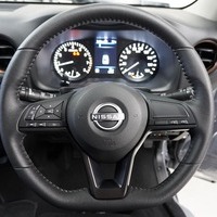 4220 キャラバン GRANDプレミアム GX 2WD 2,000cc (ガソリン車) 5人乗車のサムネイル