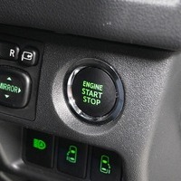 4526 令和4年式 ハイエース スーパーGLダークプライムⅡ 4WD 2800cc ディーゼル車 5人乗り 2.3万kmのサムネイル