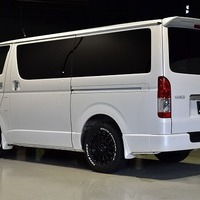 4424.令和2年式 ハイエース スーパーGL ダークプライムⅡ 2WD 2,800㏄ ディーゼル車 走行4千㎞ 検査1年付のサムネイル