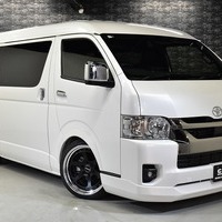 4436 令和6年式 ハイエースバン スーパーGL 2WD 2,800cc (ディーゼル車) 5人乗 5kmのサムネイル