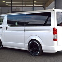 4205 令和5年式 ハイエース スーパーGL 2WD 2,000cc (ガソリン車) 5人乗車 48kmのサムネイル