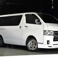 4551. 令和4年式 ハイエース スーパーＧＬ ダークプライムⅡ 4ＷＤ 2,800㏄ディーゼル車 走行4.8万㎞ 検査R7/2のサムネイル