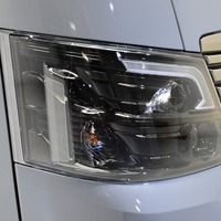 4220 キャラバン GRANDプレミアム GX 2WD 2,000cc (ガソリン車) 5人乗車のサムネイル
