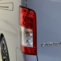 4220 キャラバン GRANDプレミアム GX 2WD 2,000cc (ガソリン車) 5人乗車のサムネイル