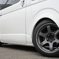 4135 平成28年式 ハイエース スーパーGL DP 2WD 2,000cc (ガソリン車) 5人乗車 9.6万kmのサムネイル
