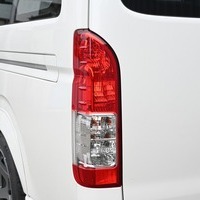 4135 平成28年式 ハイエース スーパーGL DP 2WD 2,000cc (ガソリン車) 5人乗車 9.6万kmのサムネイル