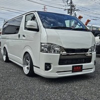 4541　令和4年式　ハイエース　スーパーGL　ダークプライムⅡ　2WD　2000cc　ガソリン車　5人乗り　0.8万kmのサムネイル