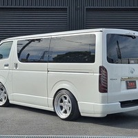 4541　令和4年式　ハイエース　スーパーGL　ダークプライムⅡ　2WD　2000cc　ガソリン車　5人乗り　0.8万kmのサムネイル