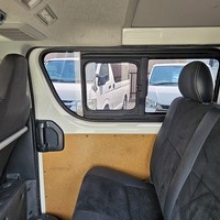 4437　平成31年式　ハイエース　DX　2WD　2000cc　ガソリン車　6人乗り　5.4万kmのサムネイル