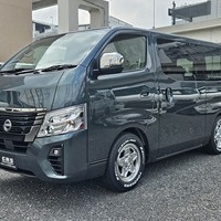 4554　オリジナルPKG　キャラバン　GRANDプレミアムGX　2WD　2000cc　ガソリン車　5人乗りのサムネイル