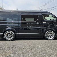 4366　令和3年式　ハイエース　スーパーGL　ダークプライムⅡ　2WD　2800cc　ディーゼル車　5人乗り　2.5万kmのサムネイル