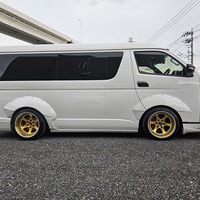 4474　平成30年式　ハイエース　ワゴン　GL　2WD　2700cc　ガソリン車　10人乗り　4.7万kmのサムネイル