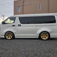 4474　平成30年式　ハイエース　ワゴン　GL　2WD　2700cc　ガソリン車　10人乗り　4.7万kmのサムネイル