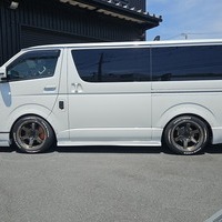 4608　令和3年式　ハイエース　スーパーGL　ダークプライムⅡ　2WD　2000cc　ガソリン車　5人乗り　1.3万kmのサムネイル