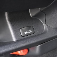 4100　令和6年式　ハイエース　S-GL　ワイルドパッケージ　2WD　2800cc(ディーゼル)　2/5人乗車　32kmのサムネイル
