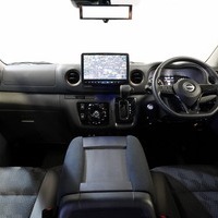 4434 キャラバン GRANDプレミアムGX 2WD 2,400cc (ディーゼル車) 5人乗車のサムネイル