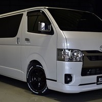 4569. 令和5年式 ハイエース  スーパーGL ダークプライムⅡ 2WD 2,800㏄ ディーゼル車 走行1.4万km 検査R7/4のサムネイル