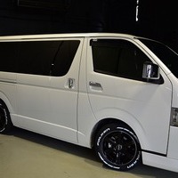4569. 令和5年式 ハイエース  スーパーGL ダークプライムⅡ 2WD 2,800㏄ ディーゼル車 走行1.4万km 検査R7/4のサムネイル