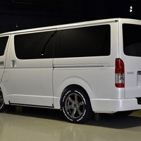 4574.令和6年式 ハイエース スーパーGL ダークプライムⅡ 2WD 2,800㏄ディーゼル車 走行33㎞ 検査R8/5のサムネイル