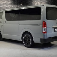 4350 ワイルドパッケージ ハイエース スーパーGL 2WD 2,800CC ディーゼル車 5人乗りのサムネイル