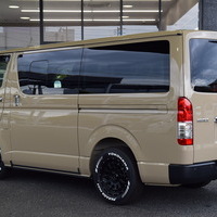 4575 令和6年式 ハイエース スーパーGL 2WD 2,800cc (ディーセル） 5人乗車 50kmのサムネイル