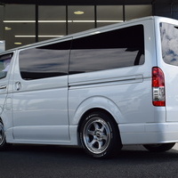 4572 令和3年式 ハイエース スーパーGL ダークプライムⅡ 2WD 2,000cc (ガソリン車) 5人乗車 3.7万kmのサムネイル