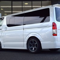4593 令和4年式 ハイエース スーパーGL ダークプライムⅡ　2WD 2,800cc (ディーゼル車) 5人乗車 8,000kmのサムネイル