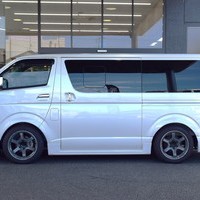 4593 令和4年式 ハイエース スーパーGL ダークプライムⅡ　2WD 2,800cc (ディーゼル車) 5人乗車 8,000kmのサムネイル