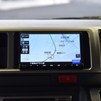 4567　令和元年式　ハイエース　ワゴン　GL　2WD　2700cc　（ガソリン）　10人乗り　5.1万kmのサムネイル