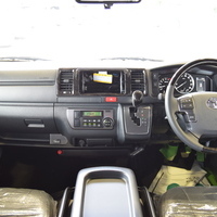 3890　ハイエース　スーパーGL　ダークプライムⅡ　ビーチクルーザー　2WD　2000cc　（ガソリン車）　5人乗り　8ナンバーのサムネイル