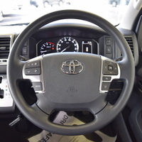 4535 令和6年式 ハイエース スーパーGL 4WD 2,800cc (ディーゼル） 5人乗車 760kmのサムネイル
