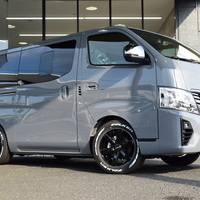 4467　日産 キャラバン GRANDプレミアム GX 2WD 2,400CC (ディーゼル車) 5人乗り 10kmのサムネイル