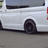4567　令和元年式　ハイエース　ワゴン　GL　2WD　2700cc　（ガソリン）　10人乗り　5.1万kmのサムネイル