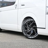 4098　令和6年式　ハイエース　ダークプライム２　CRSパッケージ　2WD　2800cc(ディーゼル)　2/5人乗車　5kmのサムネイル