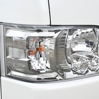 4098　令和6年式　ハイエース　ダークプライム２　CRSパッケージ　2WD　2800cc(ディーゼル)　2/5人乗車　5kmのサムネイル