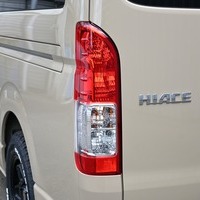 4100　令和6年式　ハイエース　S-GL　ワイルドパッケージ　2WD　2800cc(ディーゼル)　2/5人乗車　32kmのサムネイル