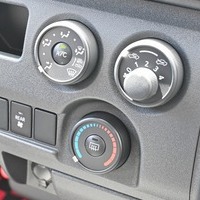 4615 令和5年式 ハイエース DX 2WD 2,000cc (ガソリン車) 3/6人乗車 0.2万kmのサムネイル