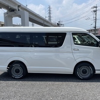 4443　令和6年式　ハイエース　ワゴン　GL　2WD　2700cc　ガソリン車　10人乗り　50kmのサムネイル
