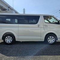 4578　令和6年式　ハイエース　S-GL　2WD　2000cc　ガソリン車　5人乗り　6kmのサムネイル
