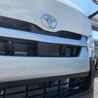 4571　令和6年式　ハイエース　DX　4WD　2800cc　ディーゼル車　6人乗り　30kmのサムネイル