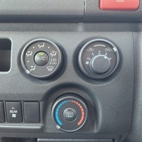 4571　令和6年式　ハイエース　DX　4WD　2800cc　ディーゼル車　6人乗り　30kmのサムネイル