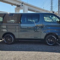 4555　キャラバン　GRANDプレミアムGX　4WD　2400cc　ディーゼル車　5人乗りのサムネイル