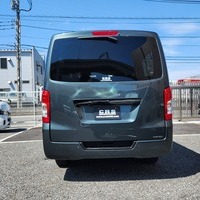 4555　キャラバン　GRANDプレミアムGX　4WD　2400cc　ディーゼル車　5人乗りのサムネイル