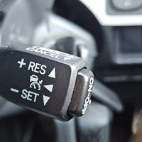 4625　令和1年式　ハイエース　DX　2WD　2800cc　ディーゼル車　5人乗り　6.5万kmのサムネイル
