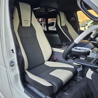 4625　令和1年式　ハイエース　DX　2WD　2800cc　ディーゼル車　5人乗り　6.5万kmのサムネイル