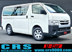4571　令和6年式　ハイエース　DX　4WD　2800cc　ディーゼル車　6人乗り　30km