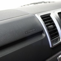 4406 ワイルドパッケージ ハイエース スーパーGL 2WD 2,800CC ディーゼル車 5人乗りのサムネイル