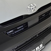 4406 ワイルドパッケージ ハイエース スーパーGL 2WD 2,800CC ディーゼル車 5人乗りのサムネイル