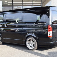 4568 令和6年式 ハイエース ワイドスーパーGL ダークプライムⅡ　2WD 2,800cc (ディーゼル車) 5人乗車 60kmのサムネイル